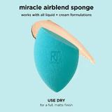 gba-za-grim-real-techniques-miracle-airblend-sponge-1-br-5.jpg