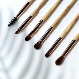 komplekt-ot-6-ekologichni-chetki-za-ochi-i-vezhdi-so-eco-eye-brow-brush-3.jpg