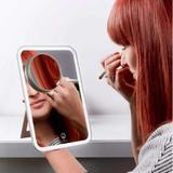 prenosimo-ogledalo-s-led-i-uvelichitelen-efekt-stylpro-glow-and-go-mirror-1-br-3.jpg